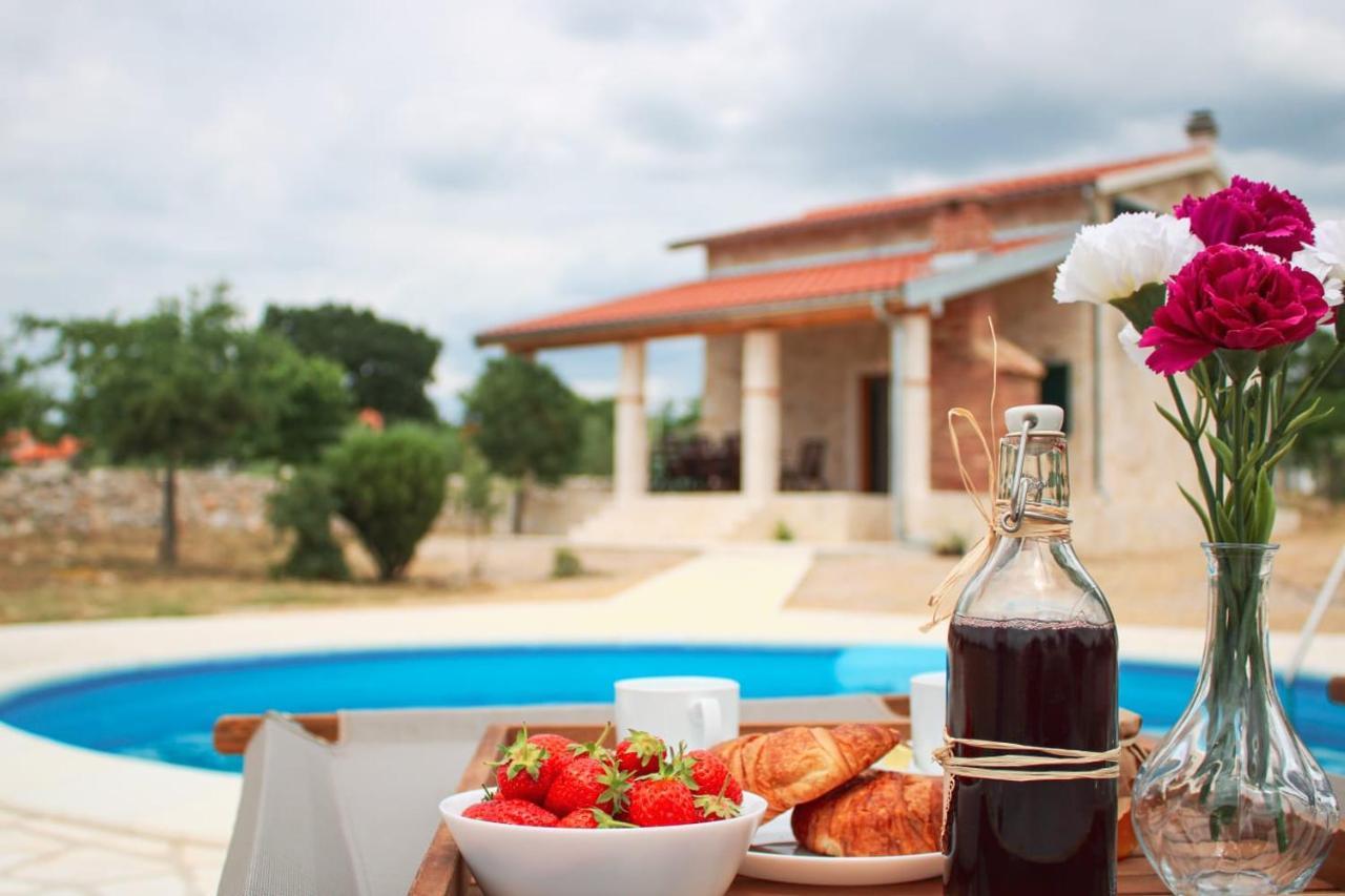 Villa Stone Pearl With Heated Swimming Pool Sveti Filip i Jakov Buitenkant foto