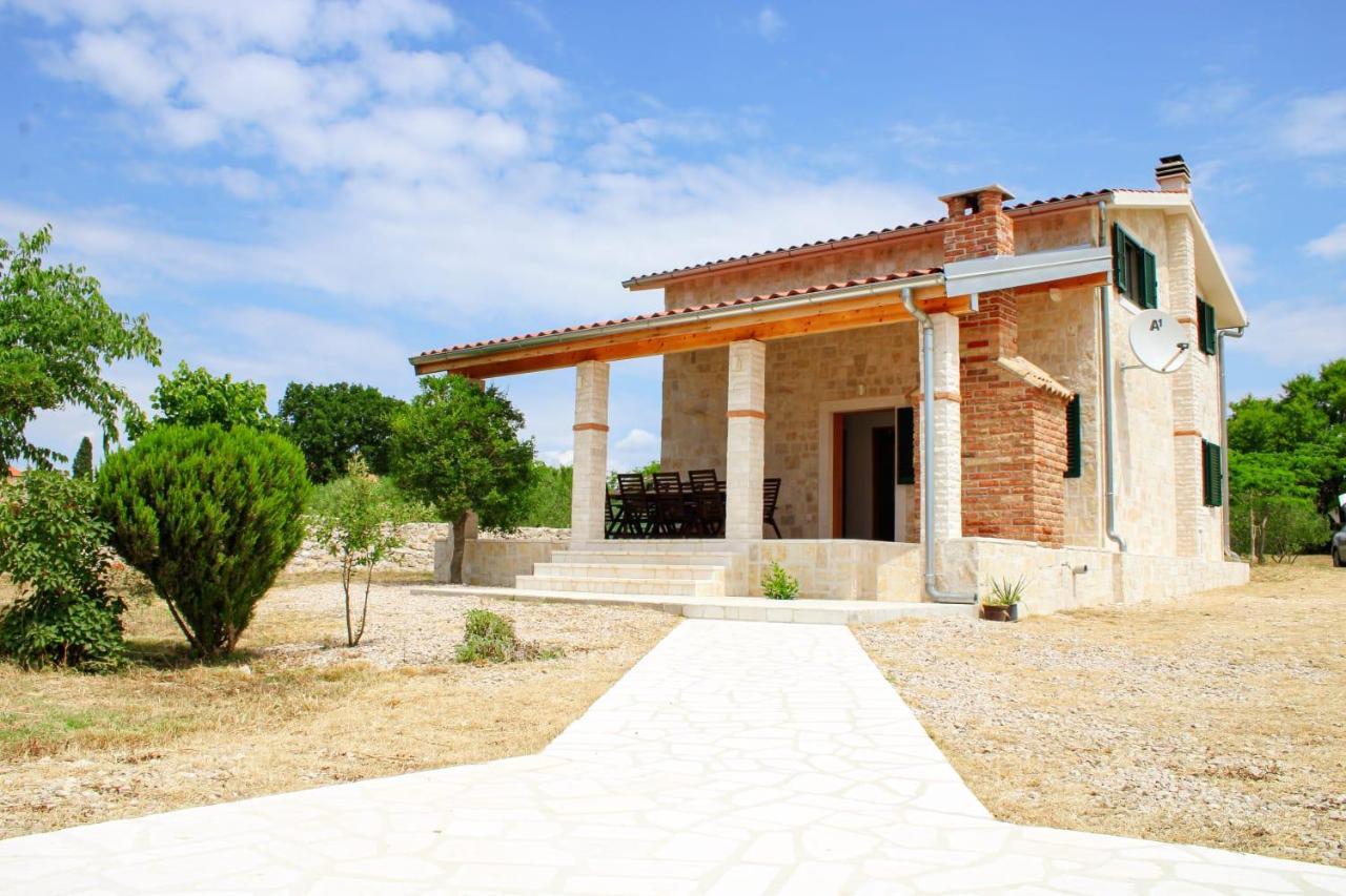 Villa Stone Pearl With Heated Swimming Pool Sveti Filip i Jakov Buitenkant foto