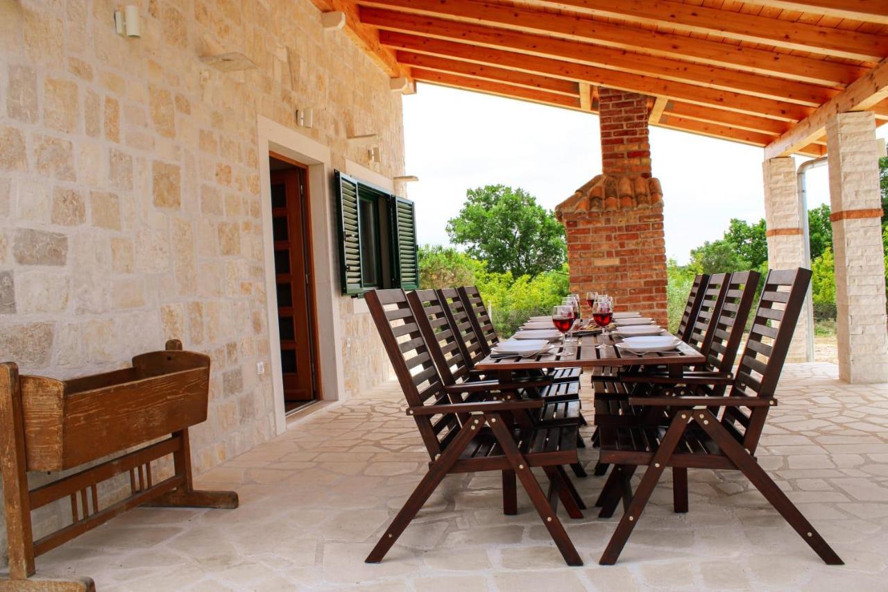 Villa Stone Pearl With Heated Swimming Pool Sveti Filip i Jakov Buitenkant foto